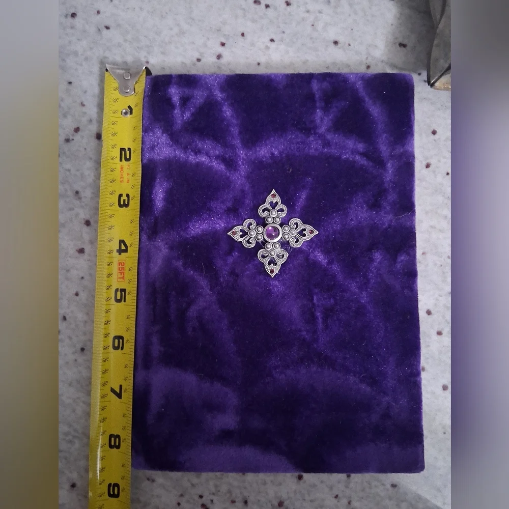 NWOT Beautiful 8x6 Lined Purple Crushed Velvet Silver Cross Journal!
